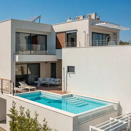 Sara Murter Dom wakacyjny *