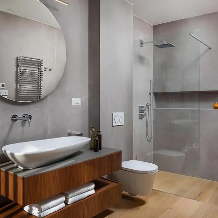 Sara Murter Szybenik